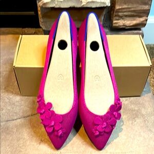 Rothy’s The Petal Point II Bramble Women’s Size 9.5